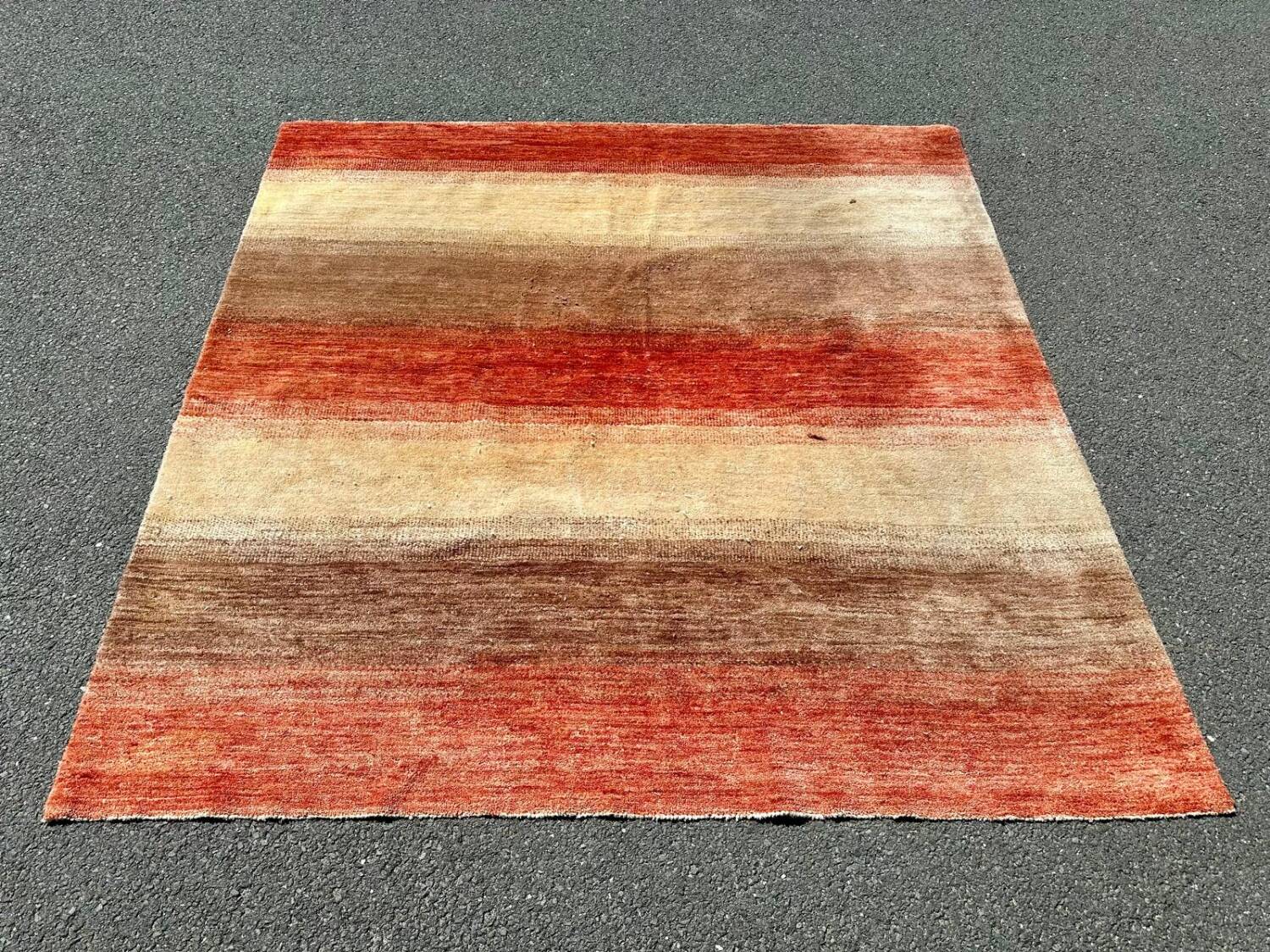 Tapis pakistanais fait main