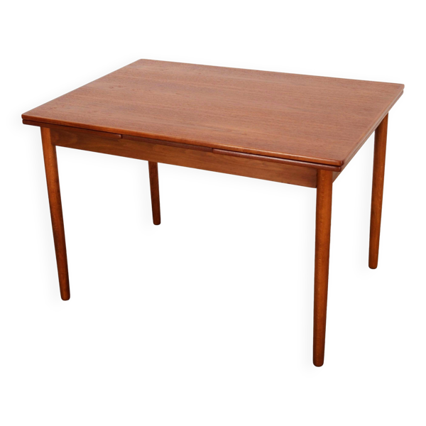 Table en teck, design danois, années 1970, production : Danemark