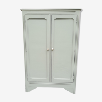 Armoire parisienne