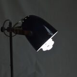 Desk lamp