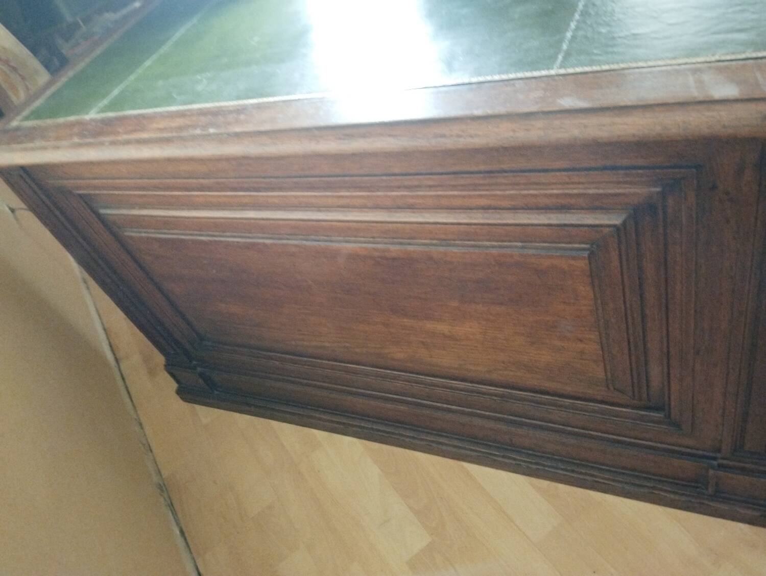 Notary pedestal desk, American desk