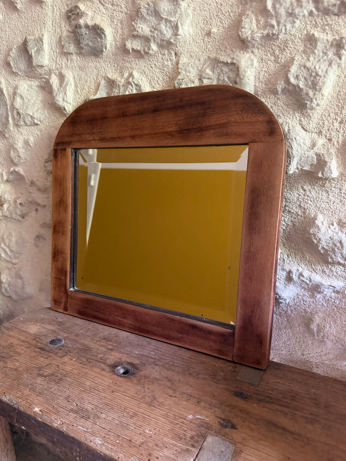 Small bevelled mirror