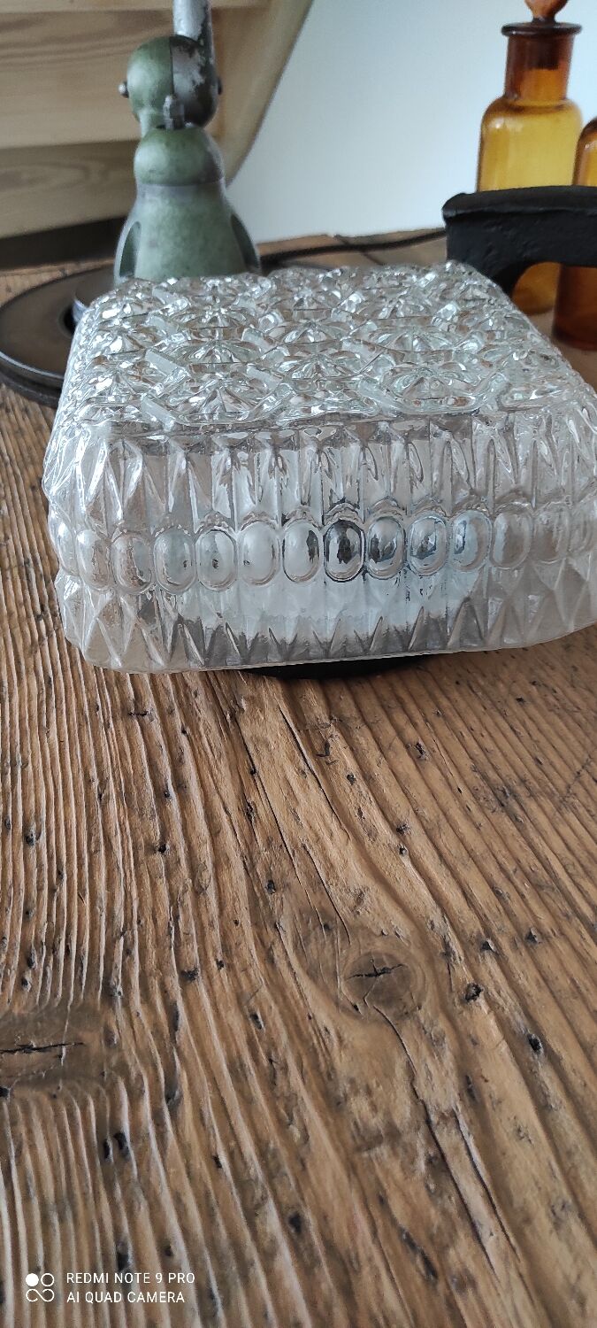 Vintage wall lamp