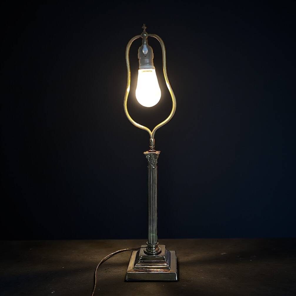 Antique lamp base in patinated brass – fluted column – H 60 cm