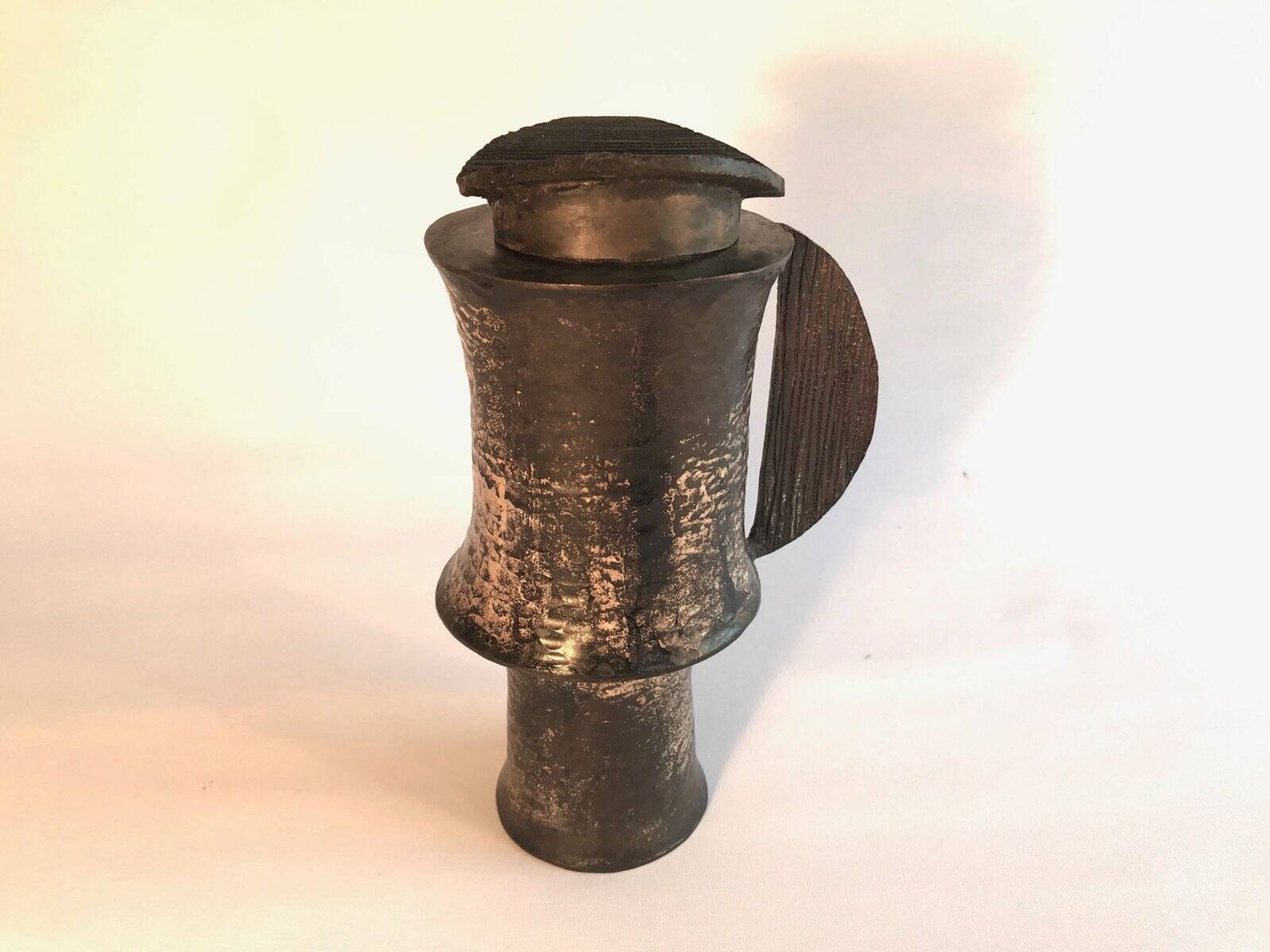 Italian brutalist lidded bronze jug by Lorenzo Burchiellaro, 1960s