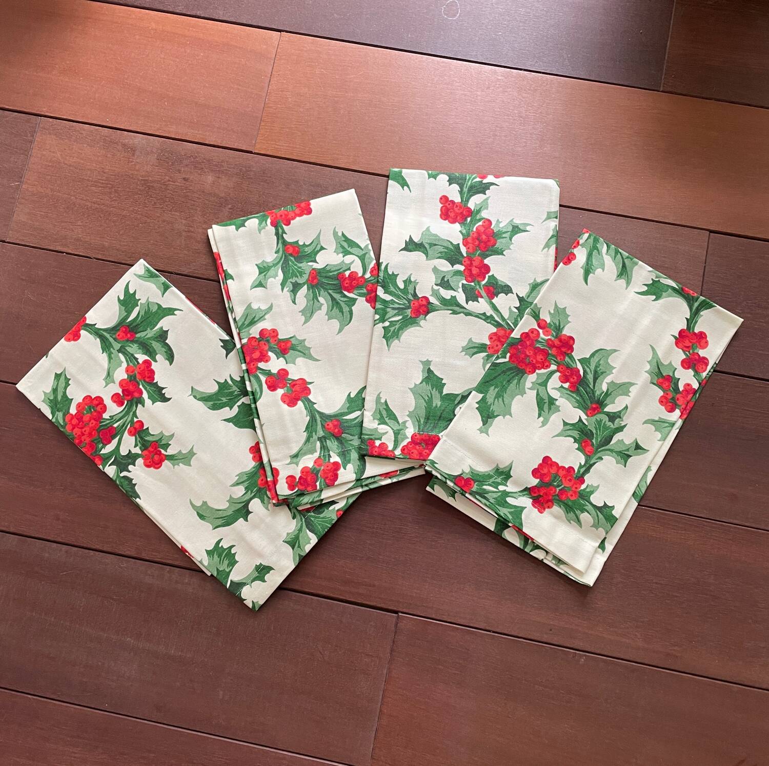 4 new Zina Vasi square cotton napkins