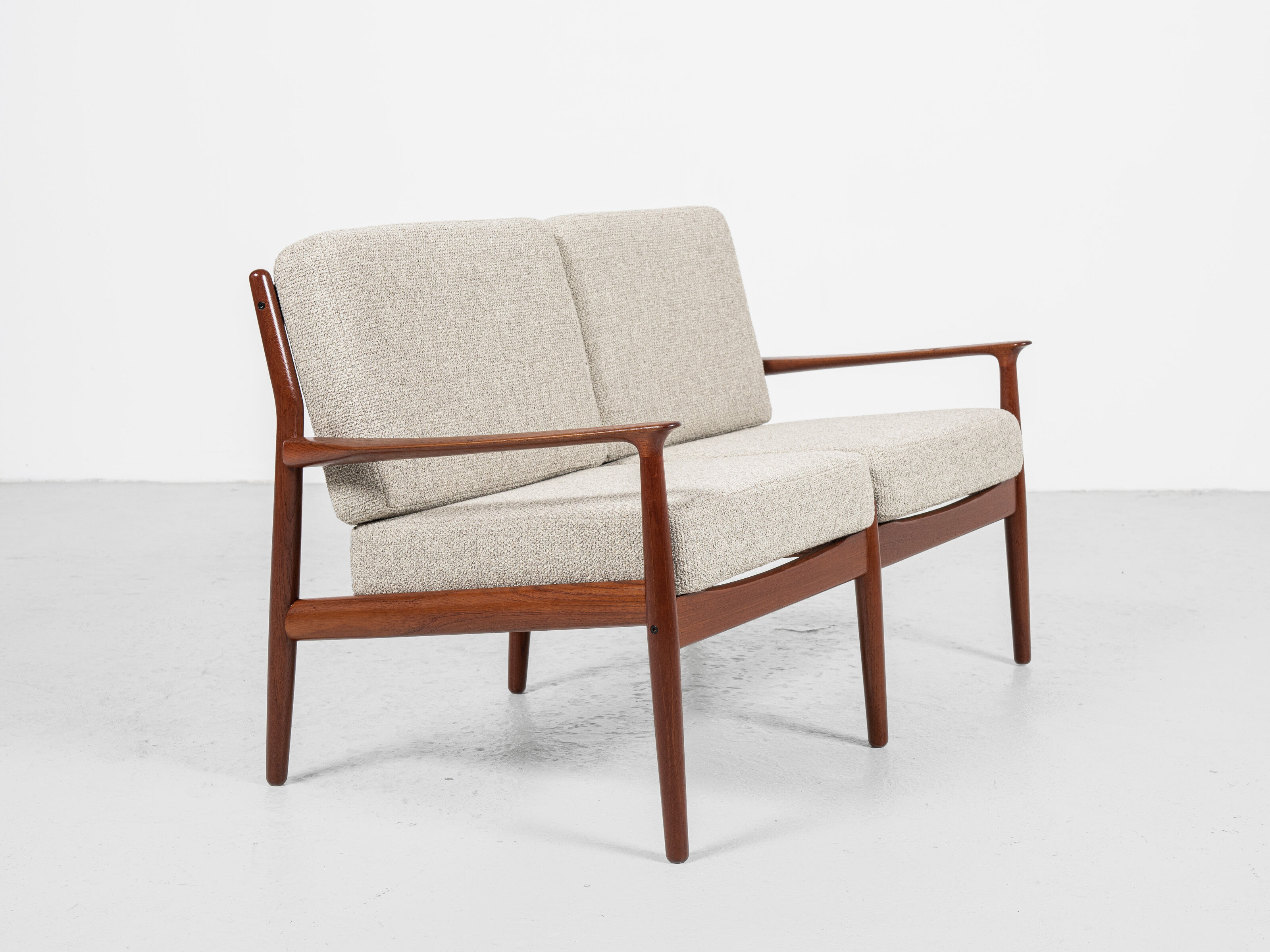 2-seater sofa design Sven Age Eriksen published by Glostrup 1960s.