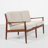 2-seater sofa design Sven Age Eriksen published by Glostrup 1960s.