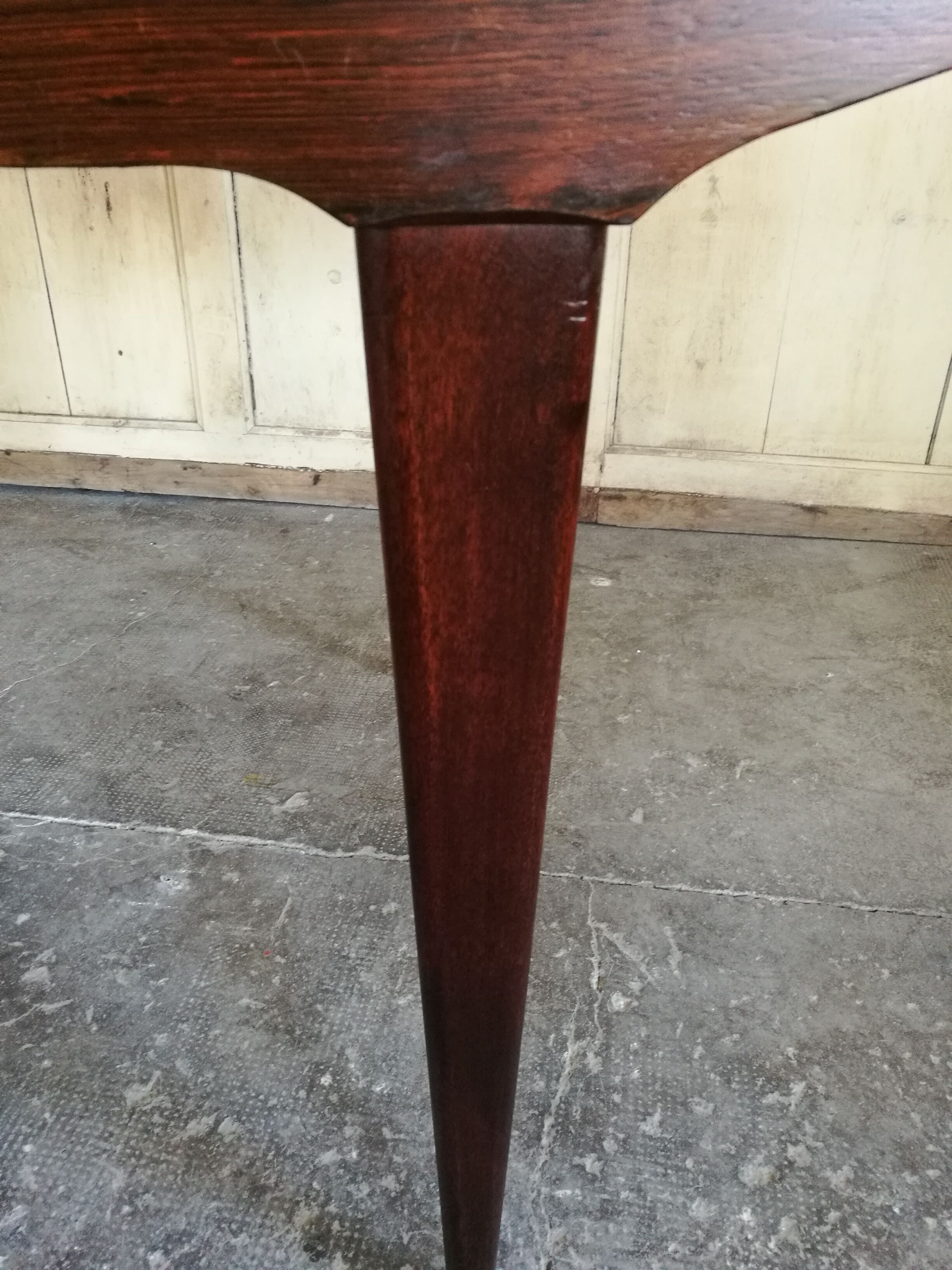 Scandinavian dining table in rosewood
