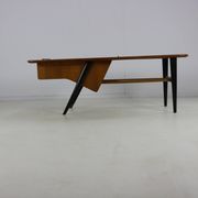 Table basse emblématique du design belge par Alfred Hendrickx