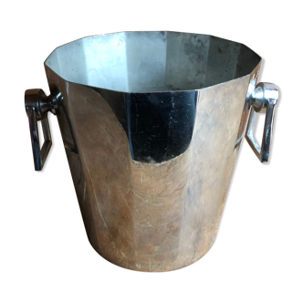 Old bucket