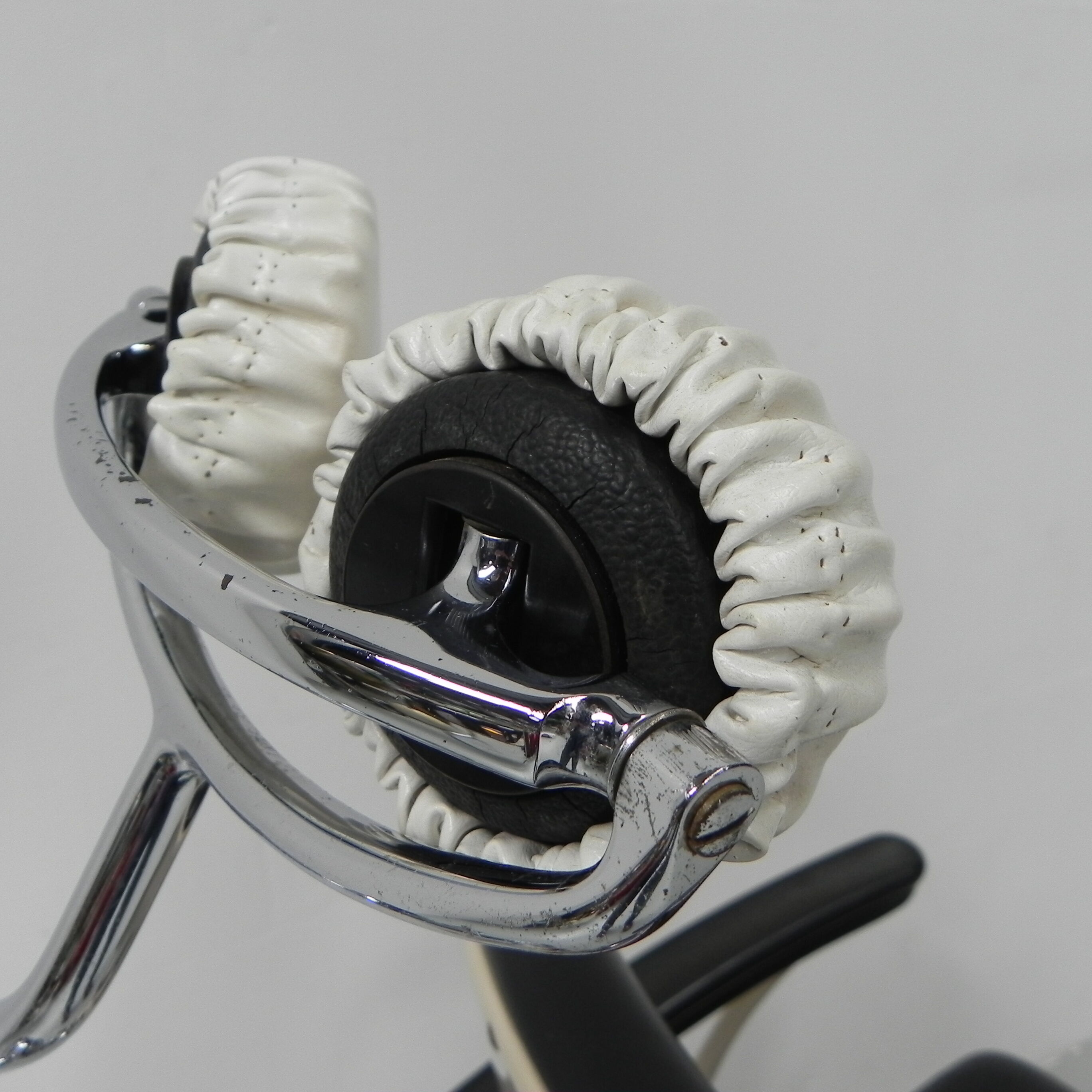 Cast iron dental chair Ritter