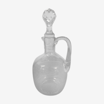 Glass carafe