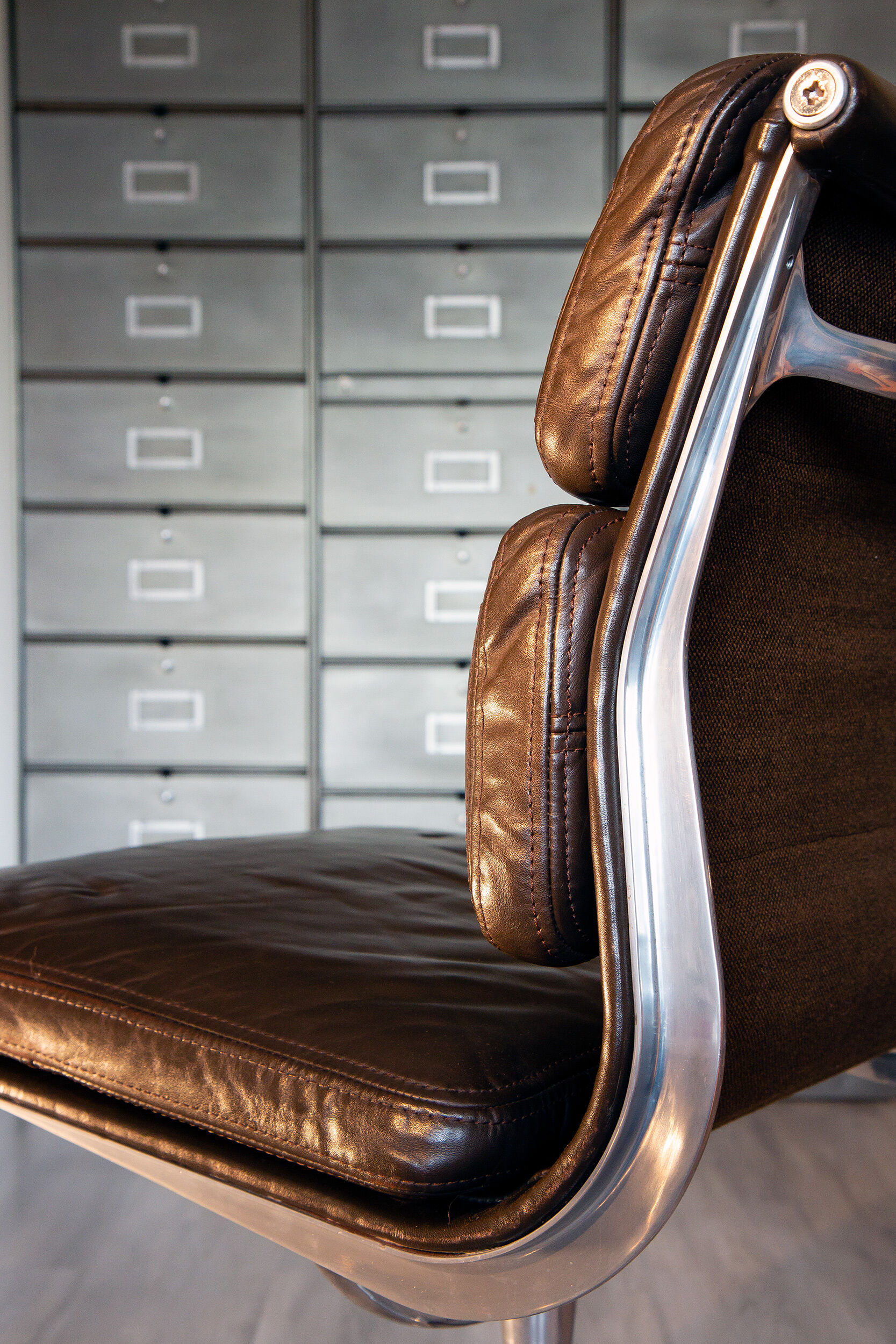 Eames Soft pad EA205 armchair, Herman Miller edition 1970