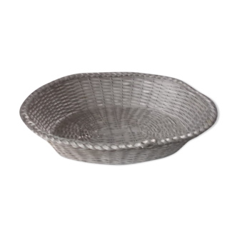 Silver metal tablebread basket