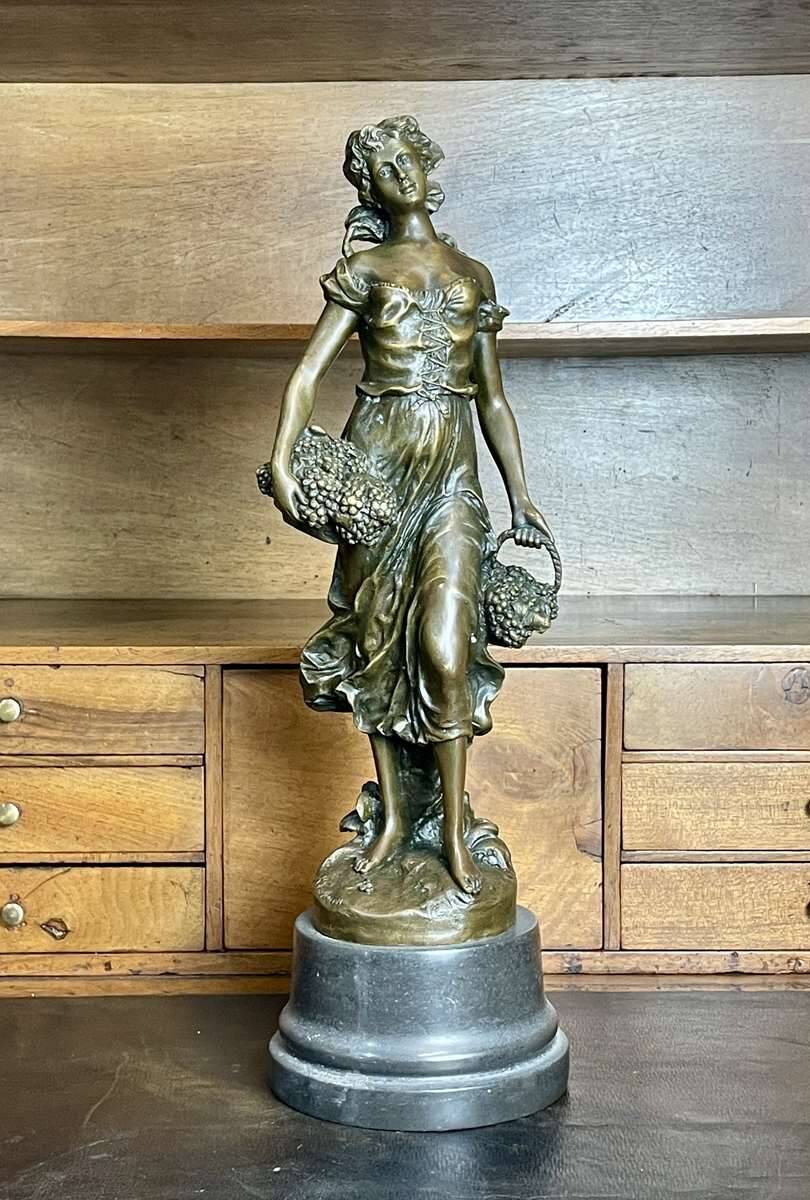 20th century bronze sculpture by Hippolyte François Moreau