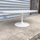 Oval Tulip Coffee Table by Knoll International design Eero Saarinen