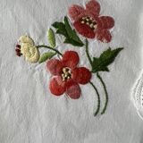 7 serviettes de table anciennes et brodées