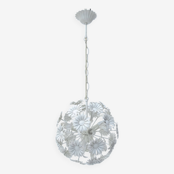 White daisy ball chandelier.