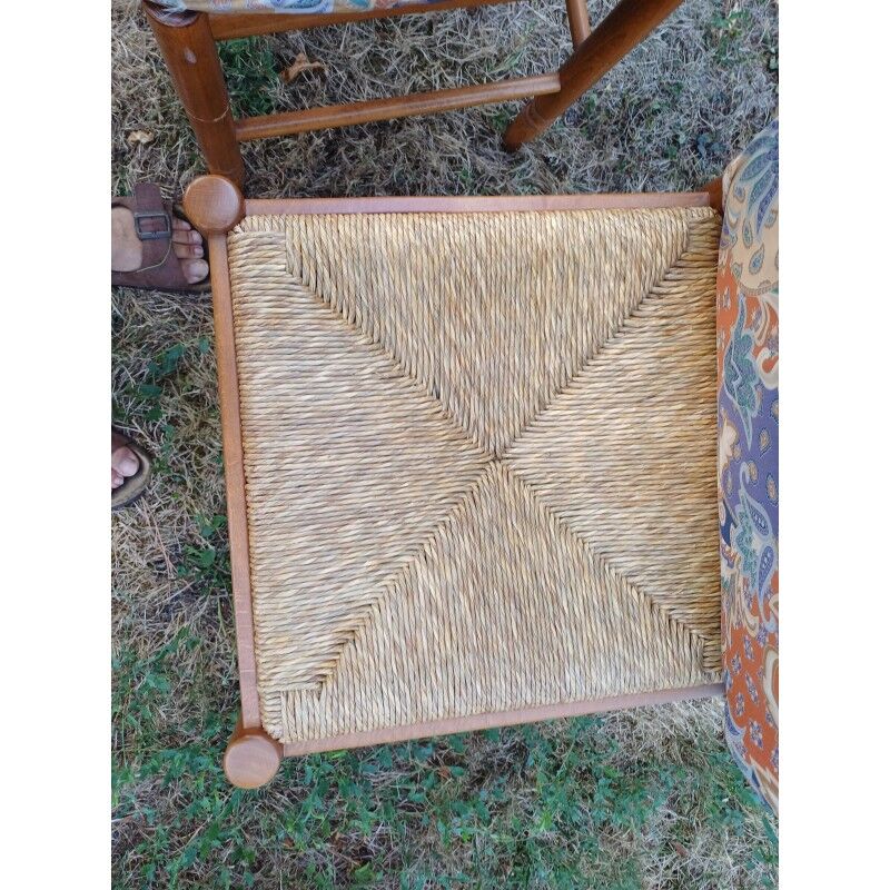 6 wooden kitchen chairs, straw-covered