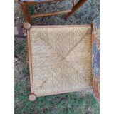 6 wooden kitchen chairs, straw-covered