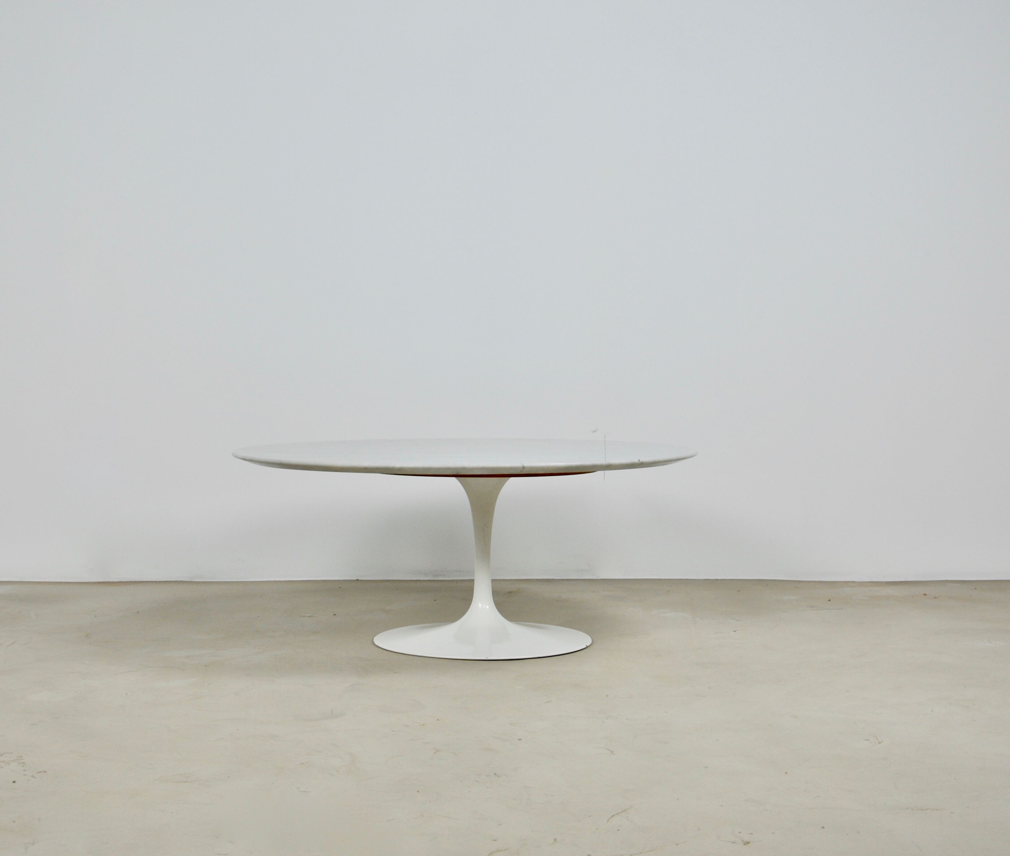 Table basse Tulip de Eero Saarinen pour Knoll International 1956