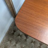 Scandinavian table
