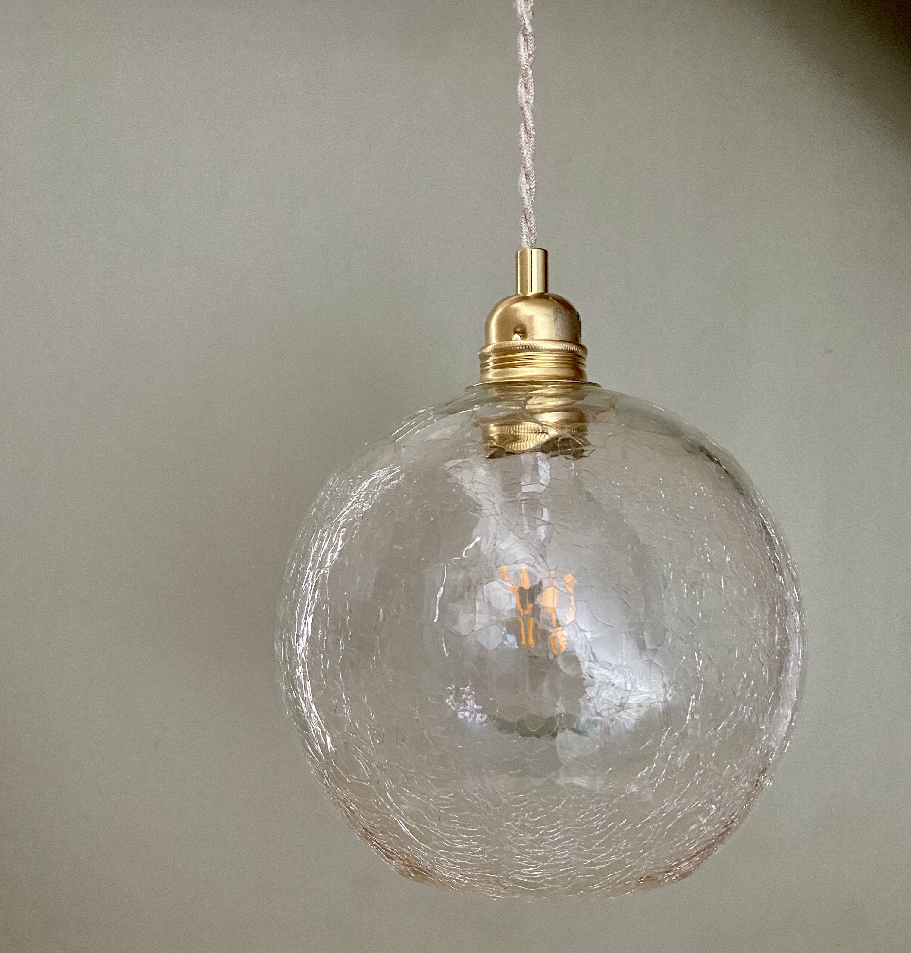 Suspension globe vintage en verre effet craquelé