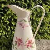 Broc en tôle émaillée « Fleurs de Lys »