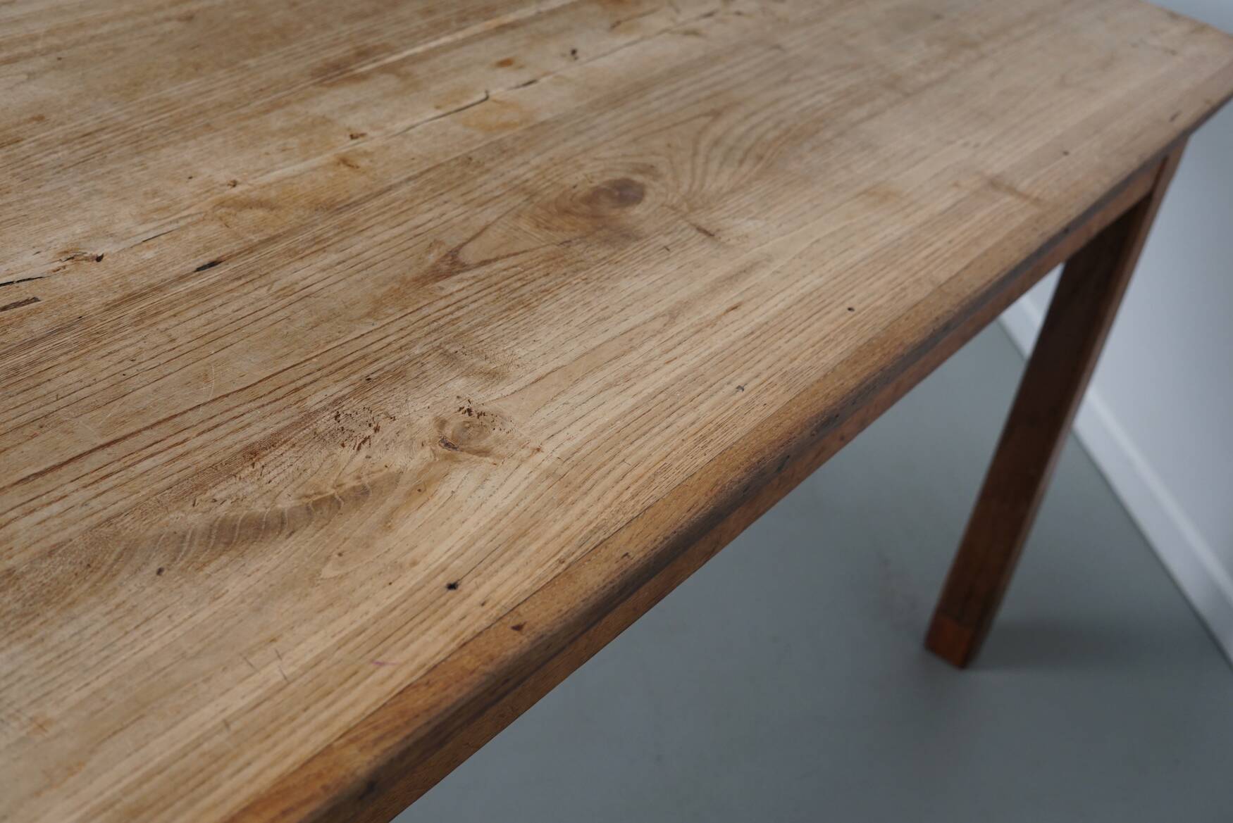 Antique Elm Early 20th Century French Rustic Farmhouse Dining Table
