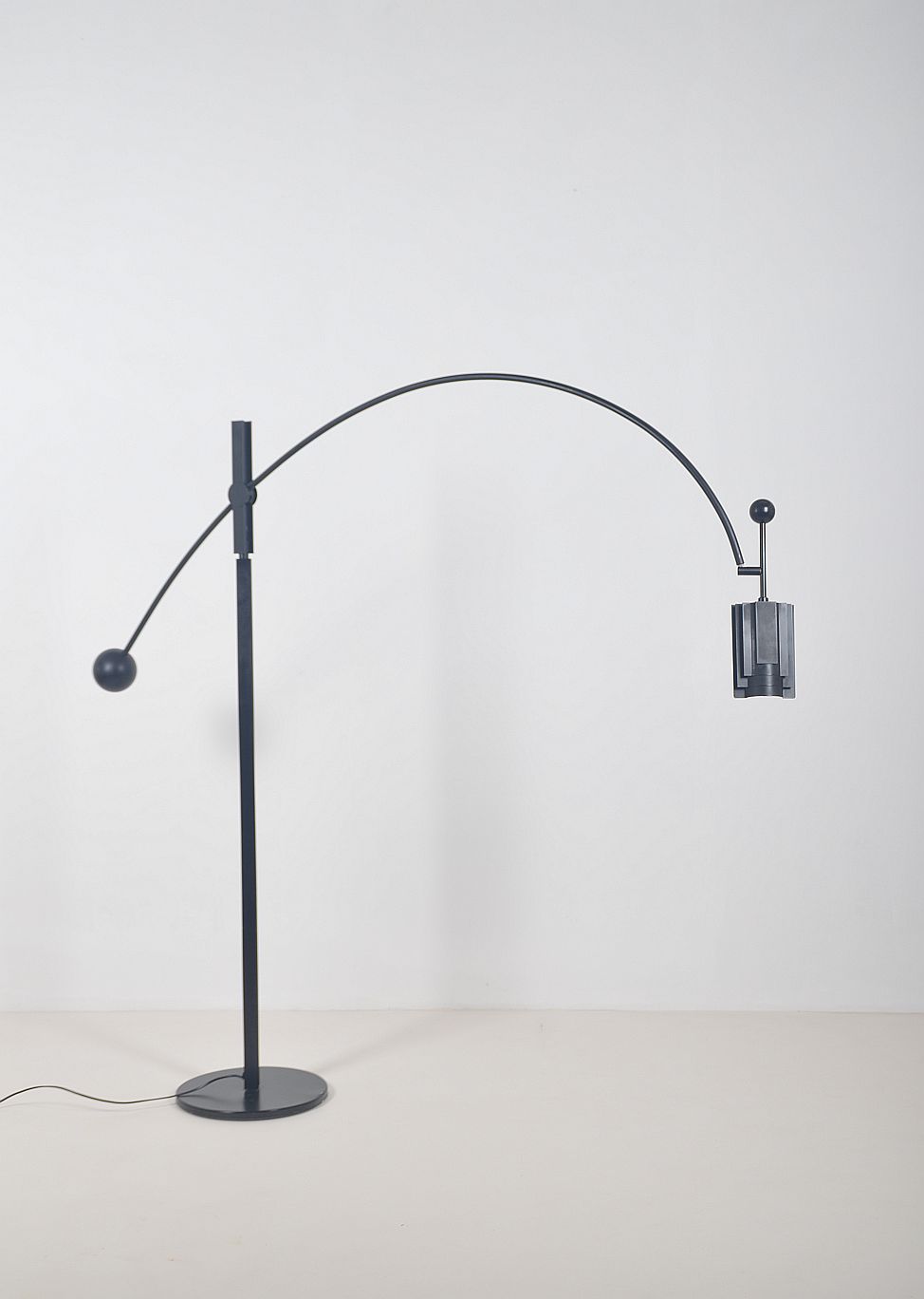 Lampadaire design 'Relco' by Swiss International, années 1980
