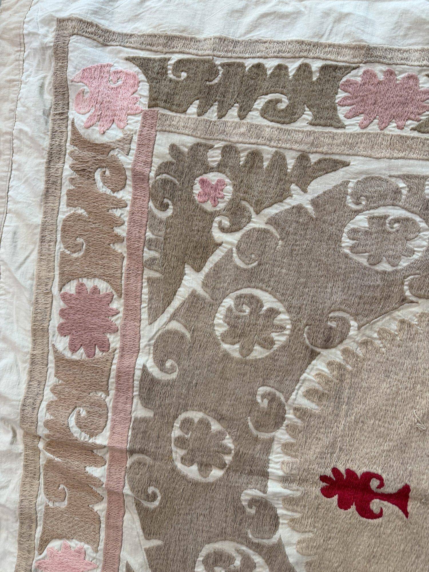 Vintage hand-embroidered tablecloth 168x138 cm