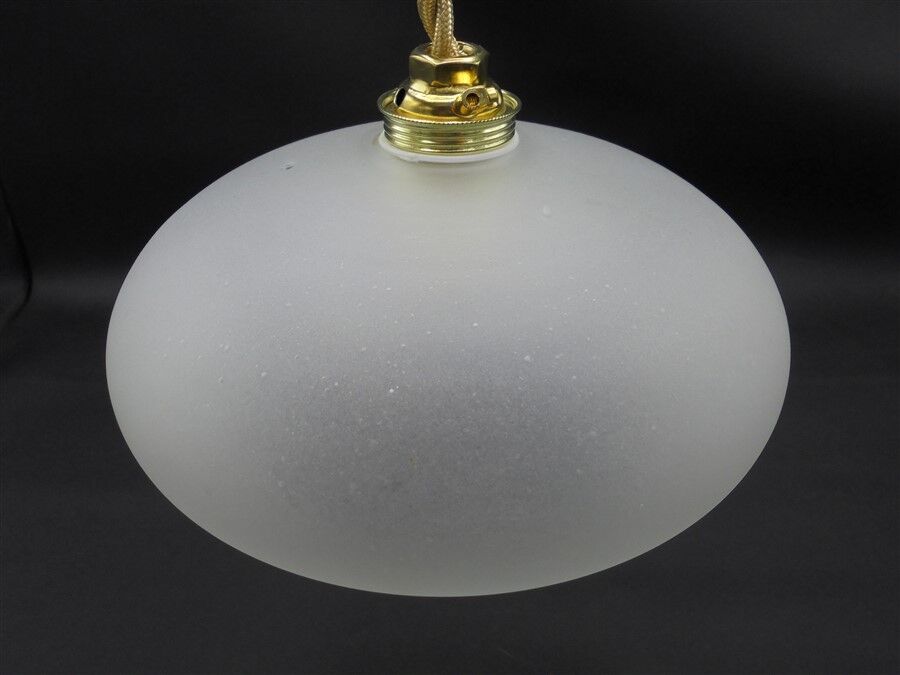 Suspension en verre dépoli