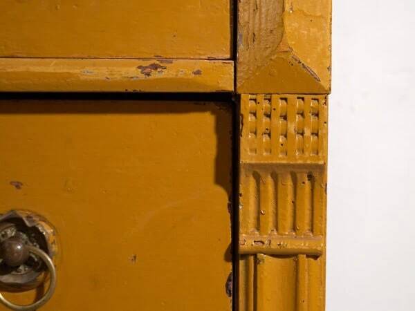 Large antique four-drawer chest (circa 1920)