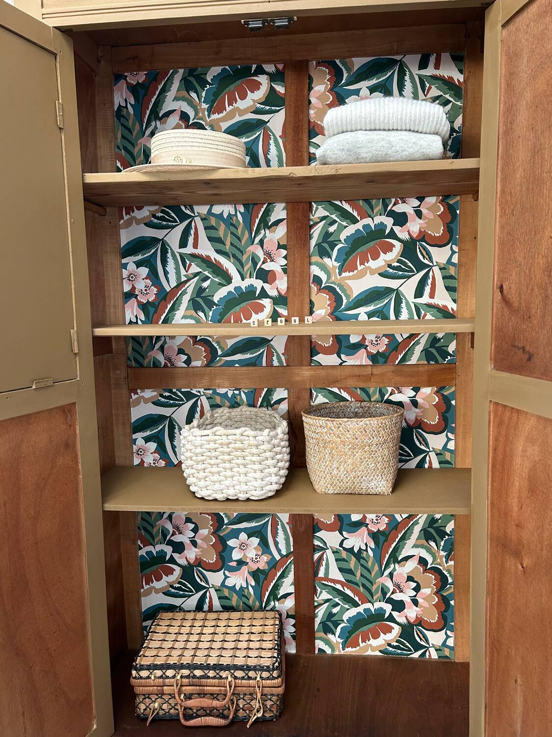 Armoire Parisienne