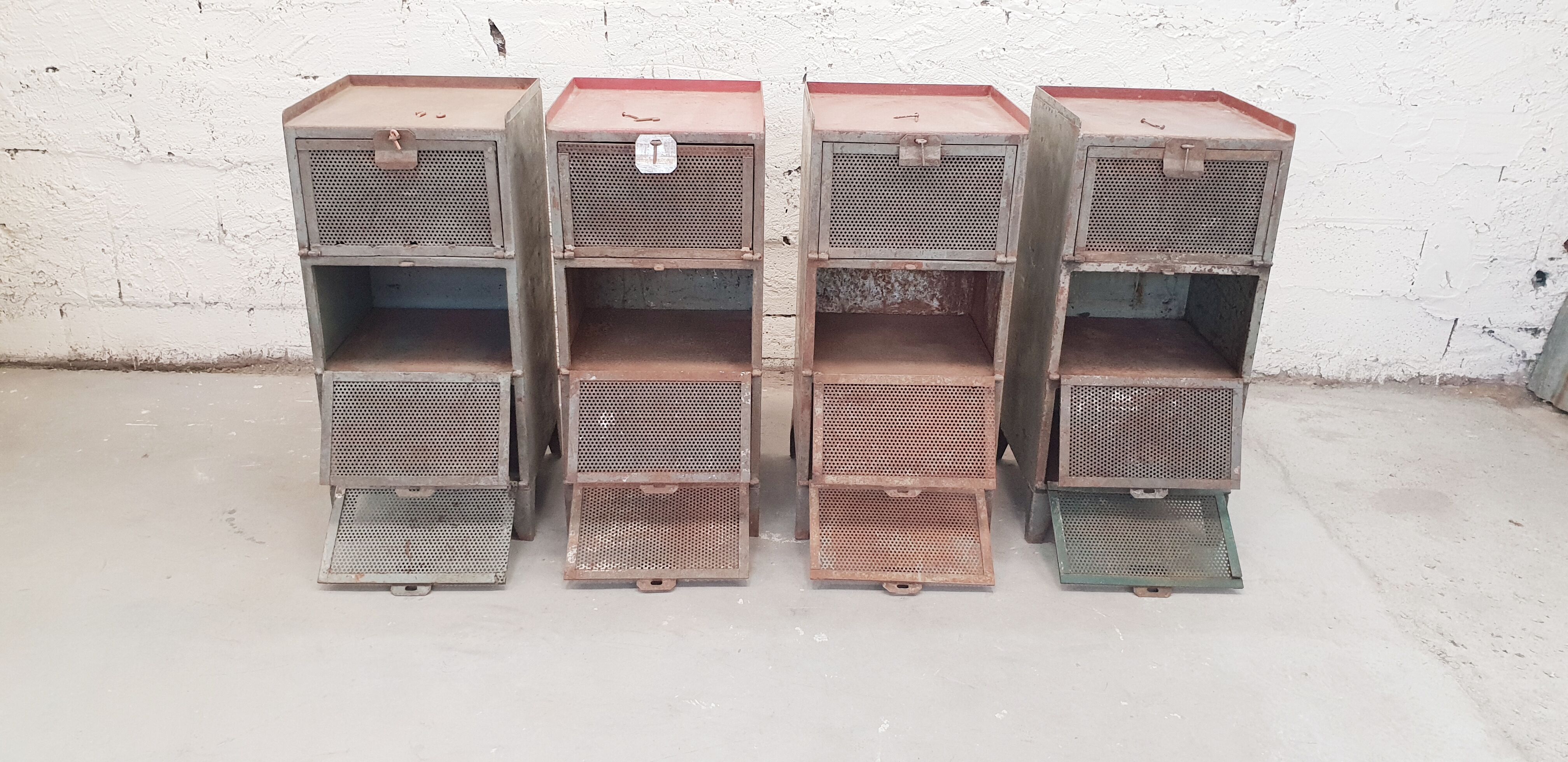 4 industrial workshop maids