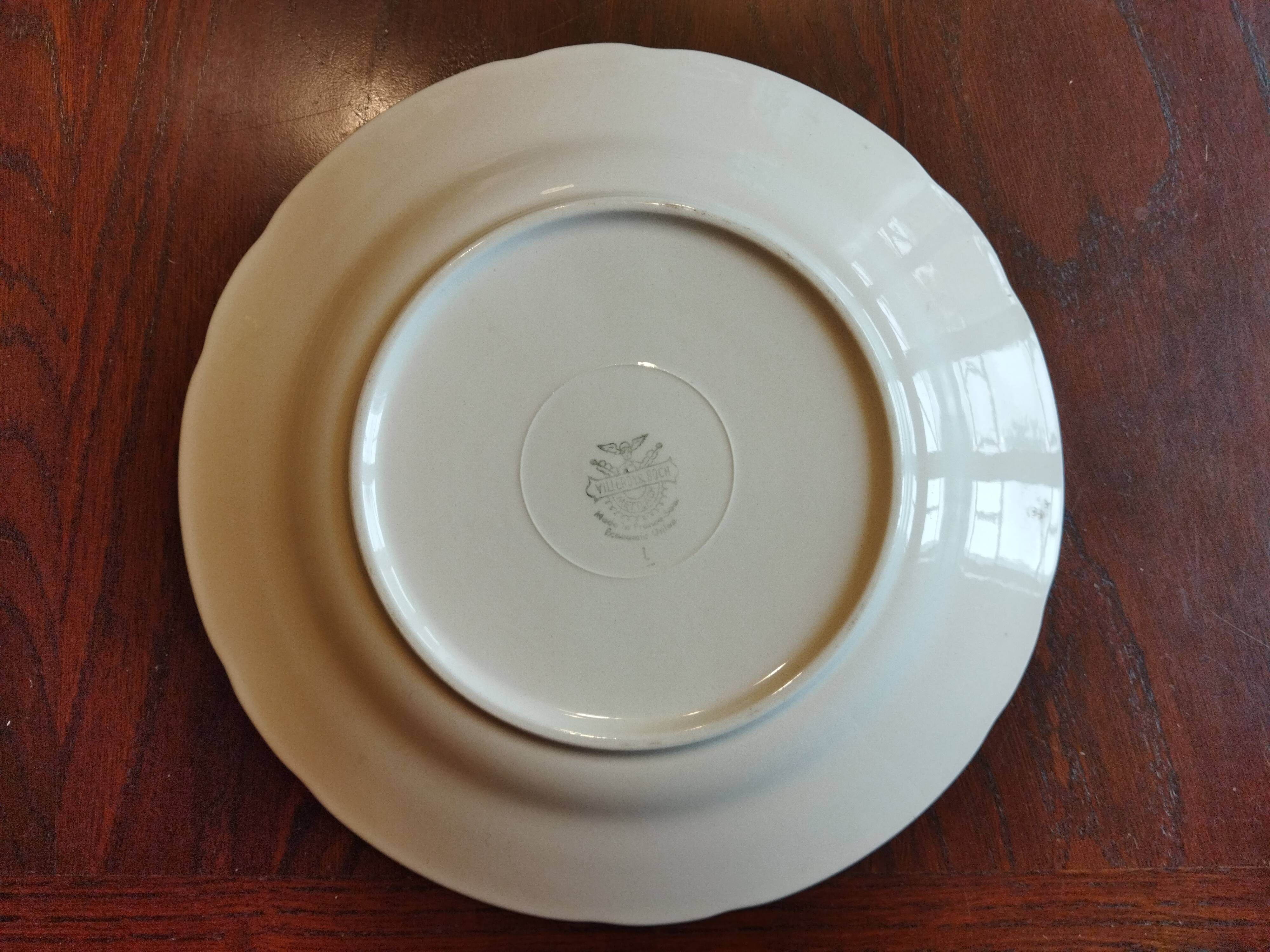6 assiettes plates Villeroy & Boch Mettlach ivoire et or vintage 1950s