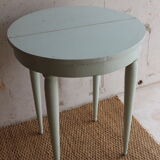 Blue side round table