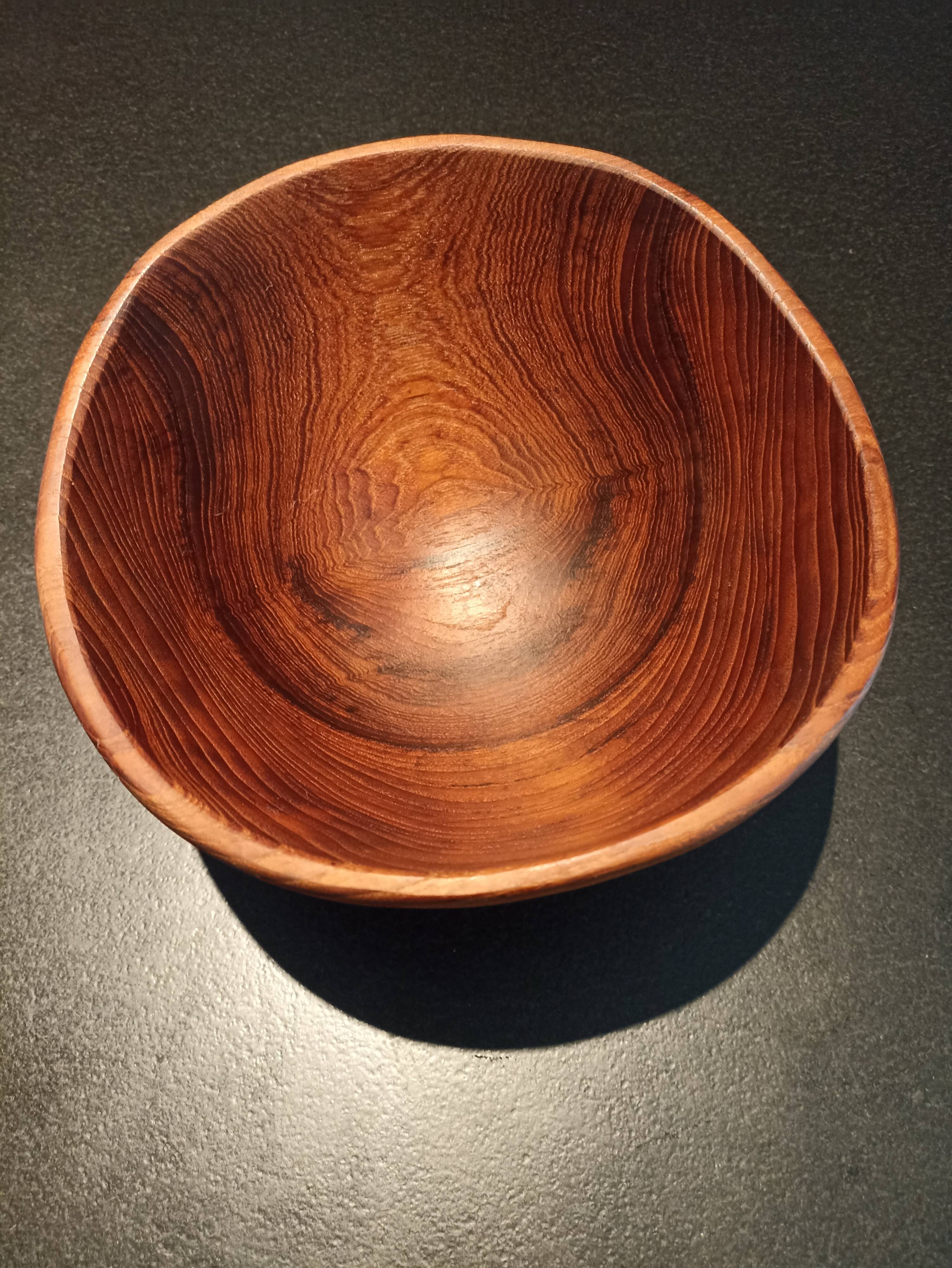 Salad bowl and salad cutlery made of exotic wood