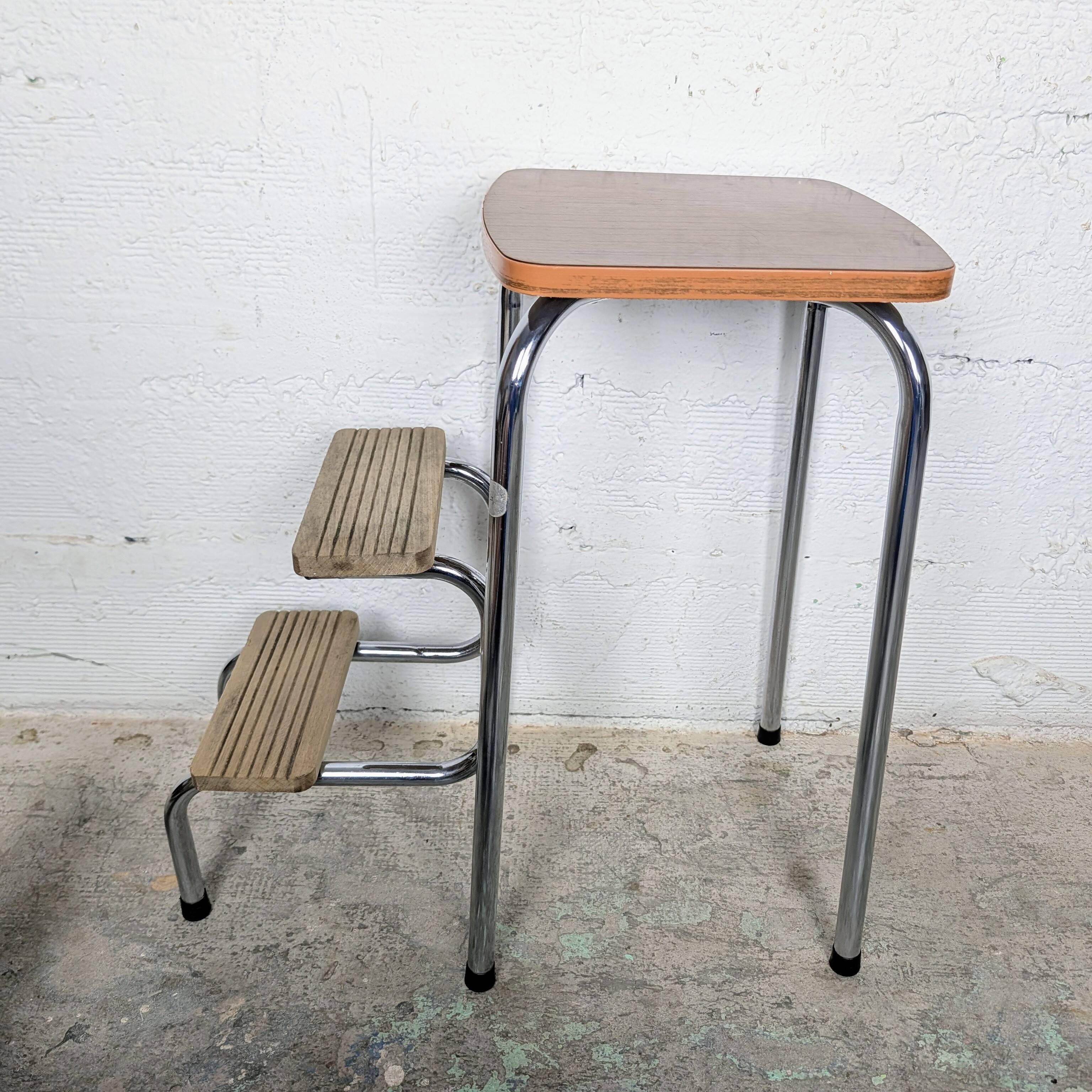Escabeau marche pied vintage