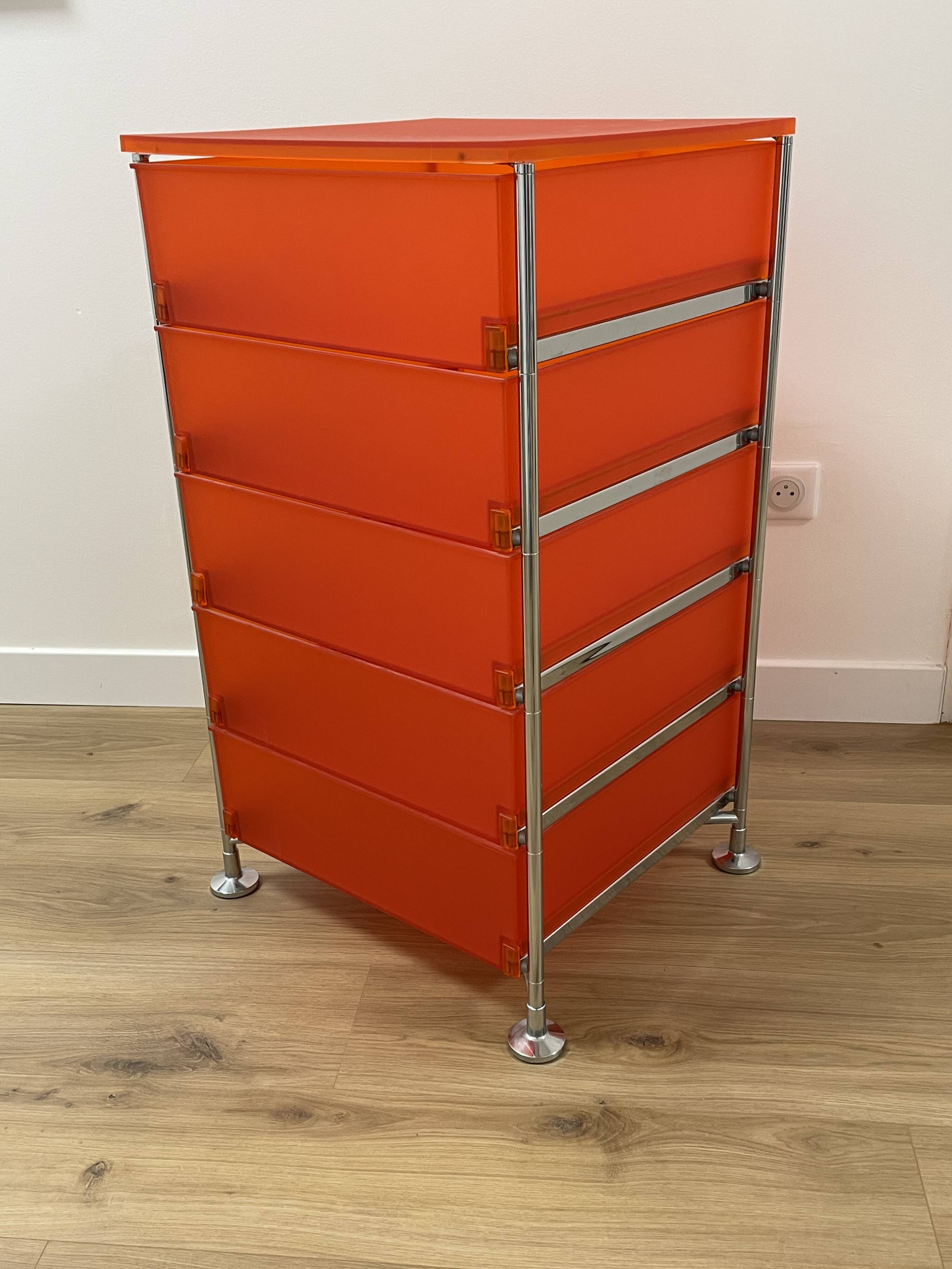 Storage box by Antonio Citterio for Kartell