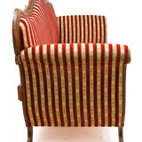 Reclining sofa in silk fabric