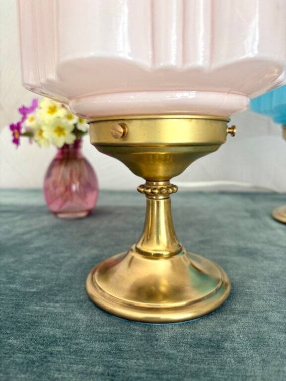Art Deco lamp from the 1930s with an opaline globe featuring a pink flower.