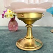 Lampe art déco années 30 avec globe en opaline fleur rose