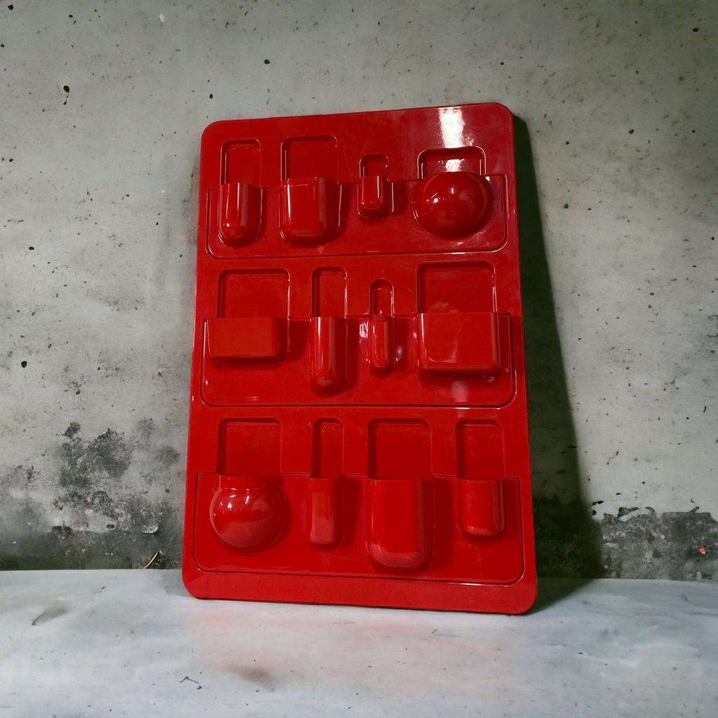 Vintage space age organizer