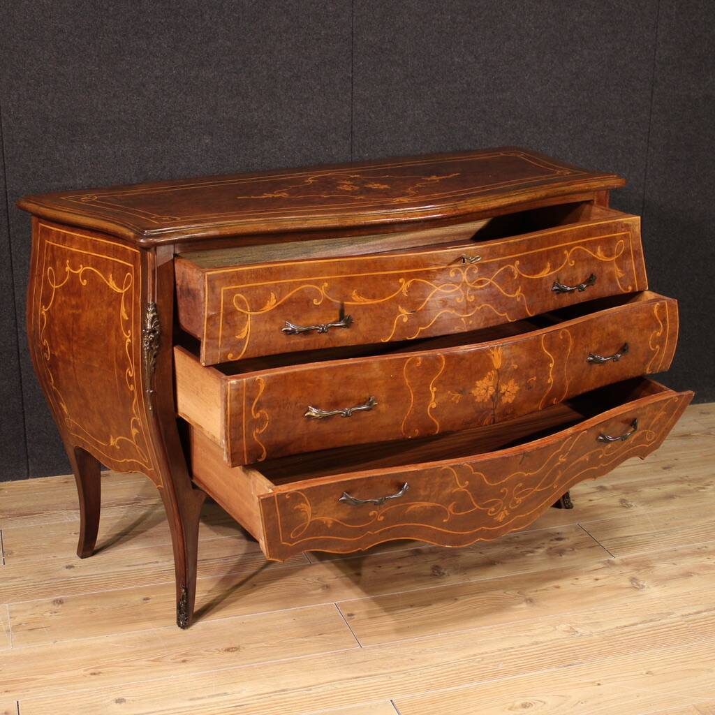 20th century Louis XV style chest of drawers