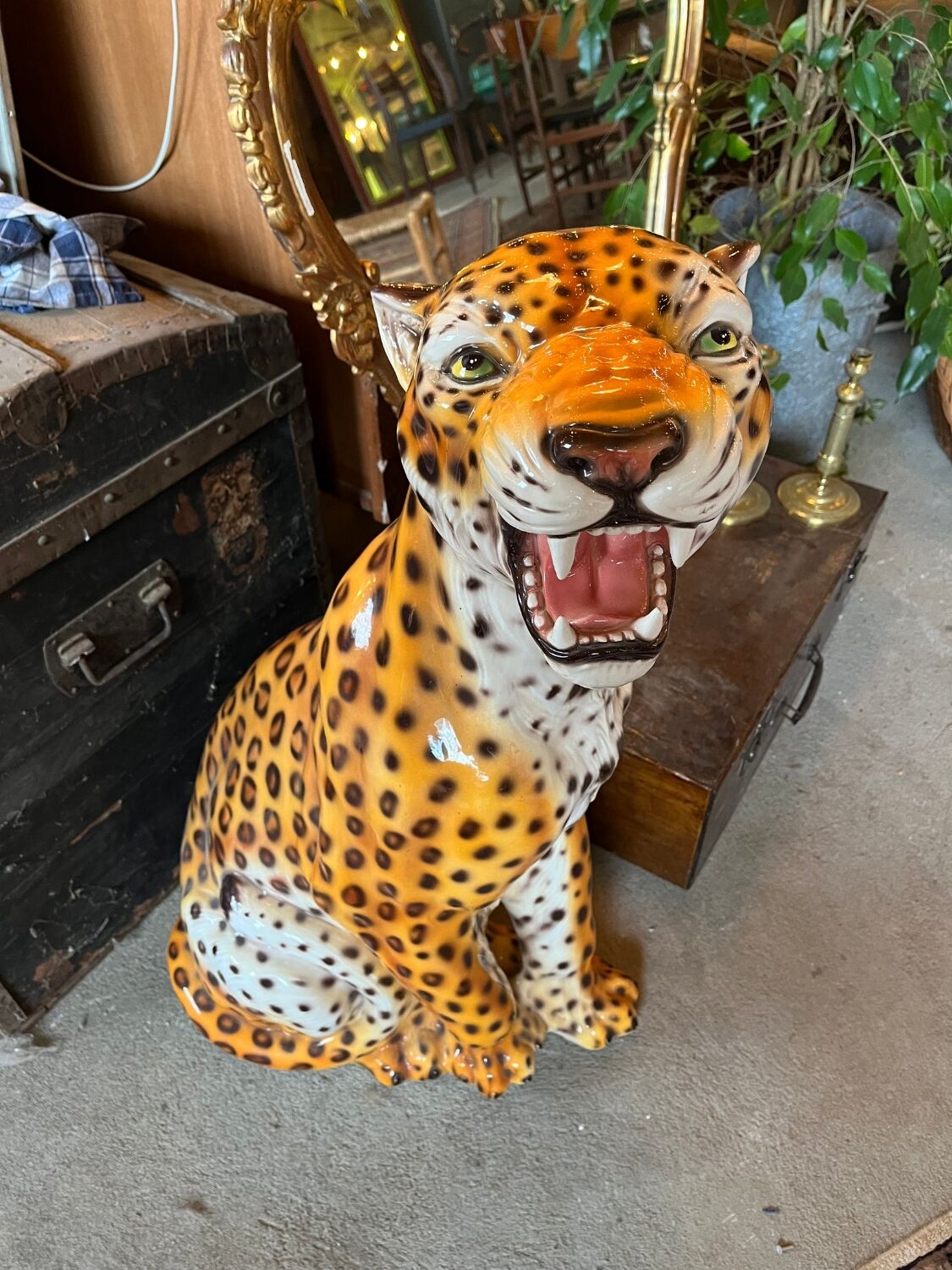 Enamelled ceramic leopard