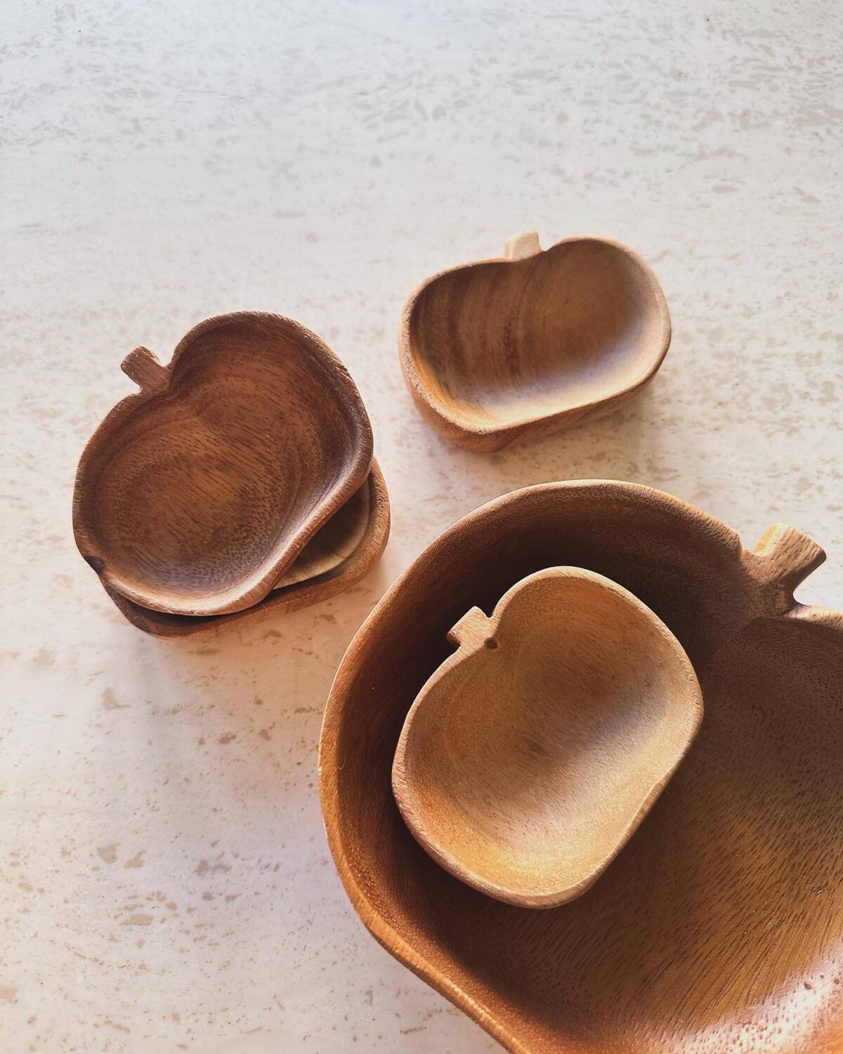 Apple bowls