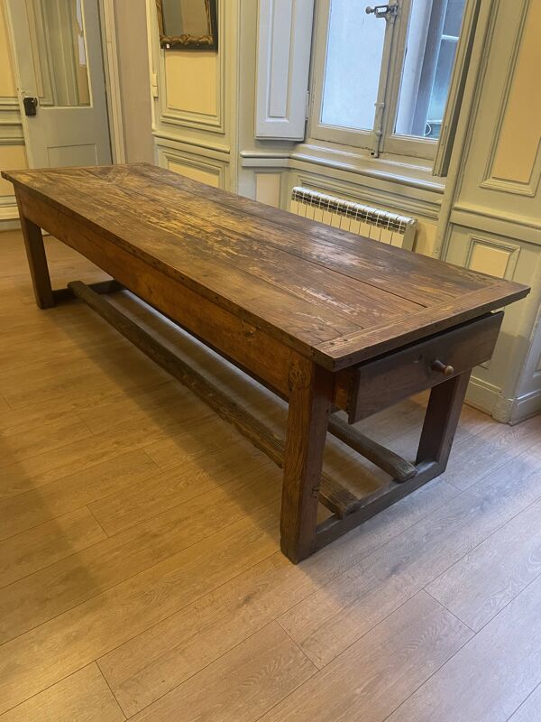Table de monastère