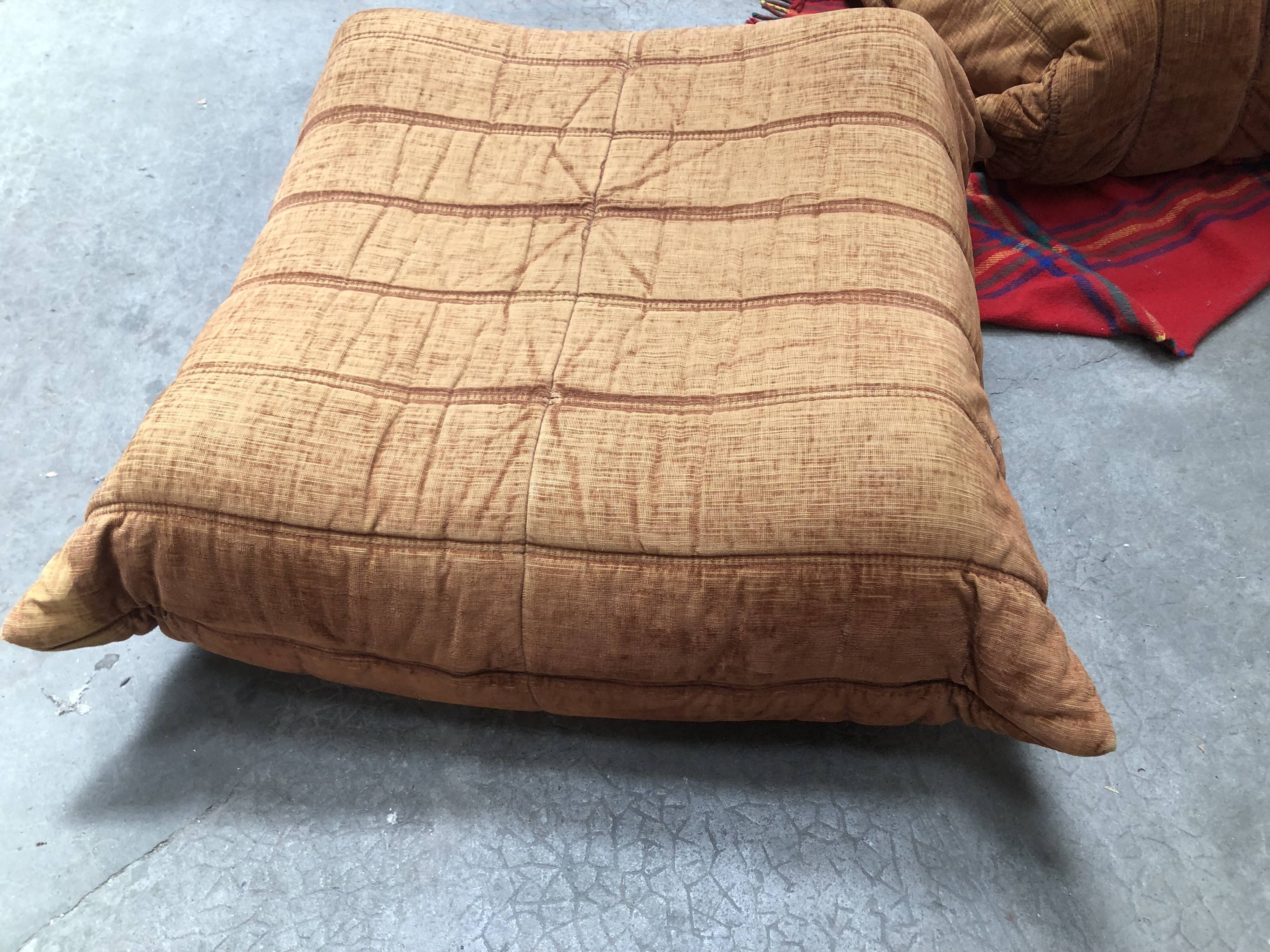 Armchair and pouf Fontana Arte  vintage 1970